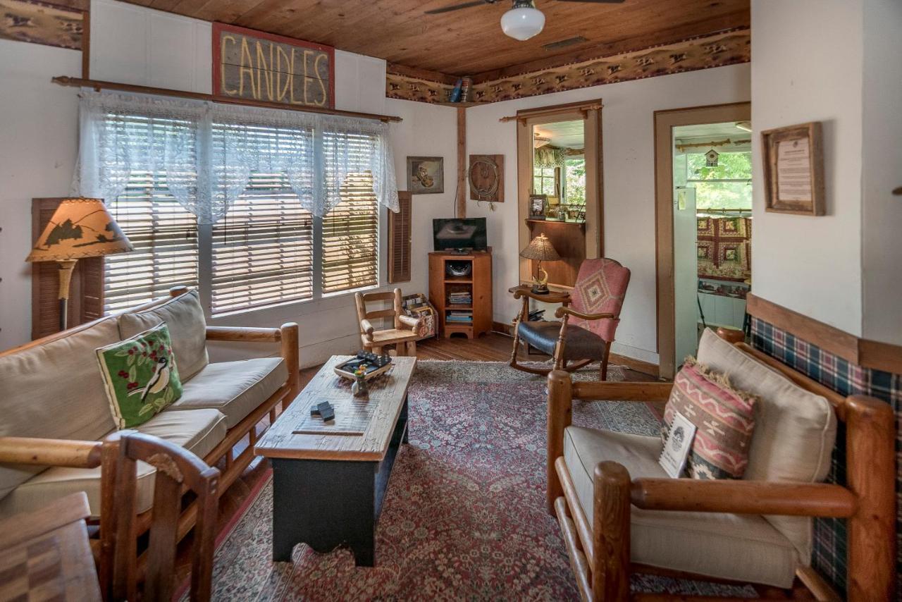 Inn Country Woods