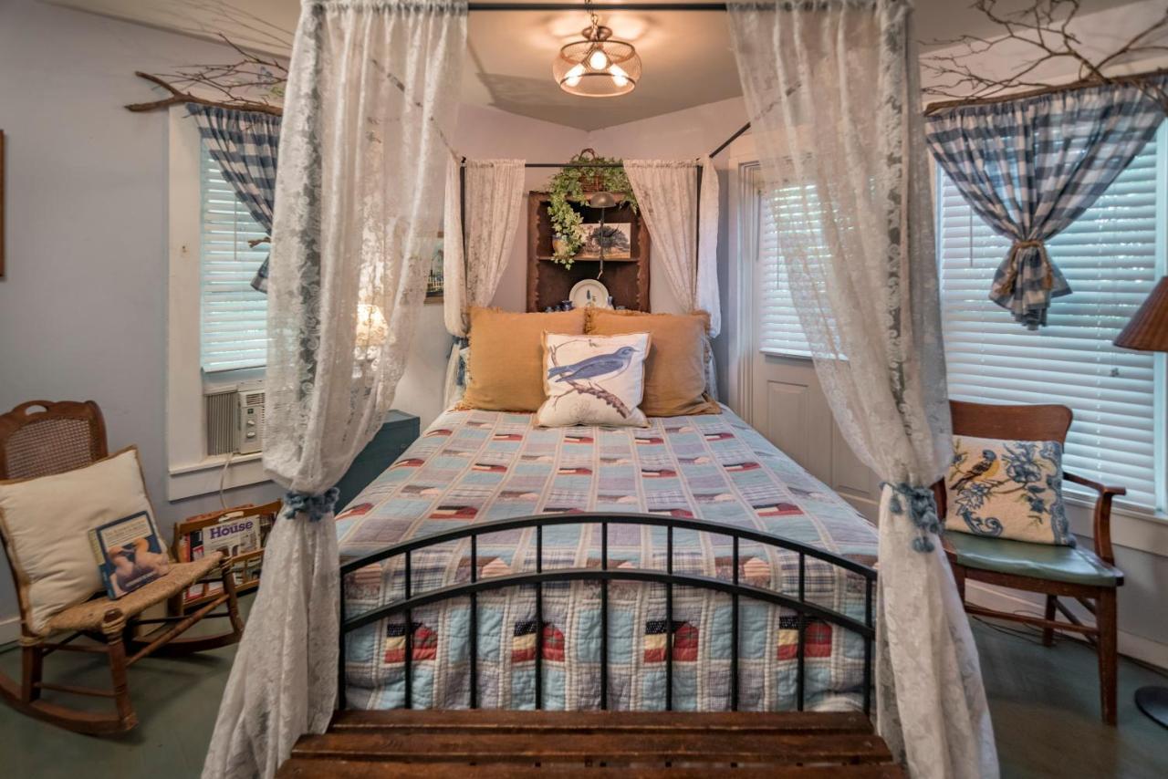Country Woods Inn Glen Rose