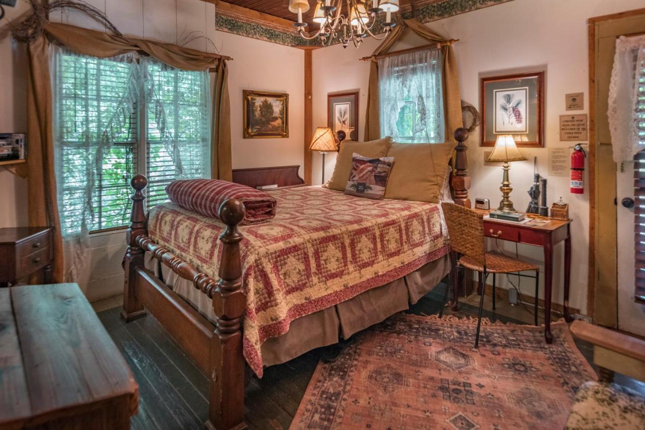 Country Woods 3* Glen Rose