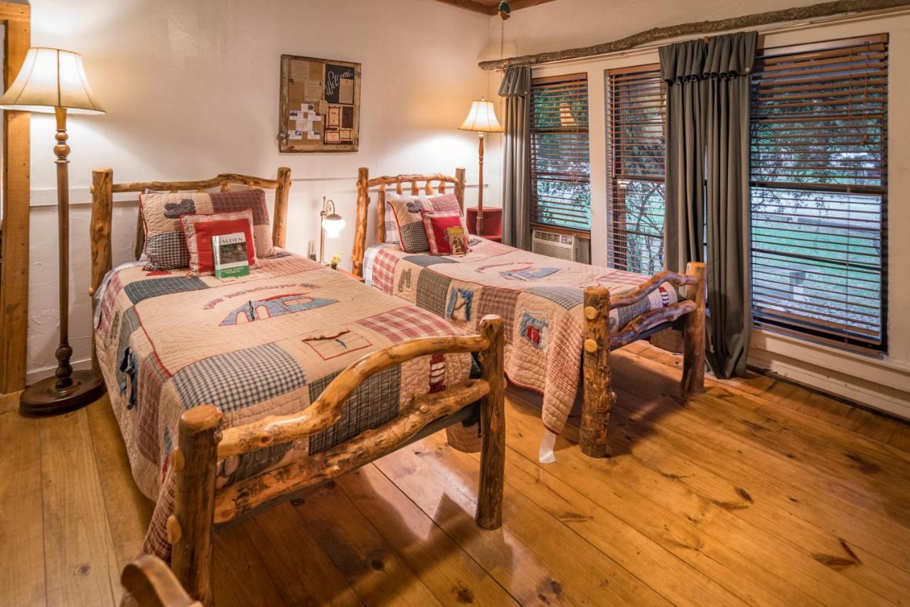 Inn Country Woods Glen Rose