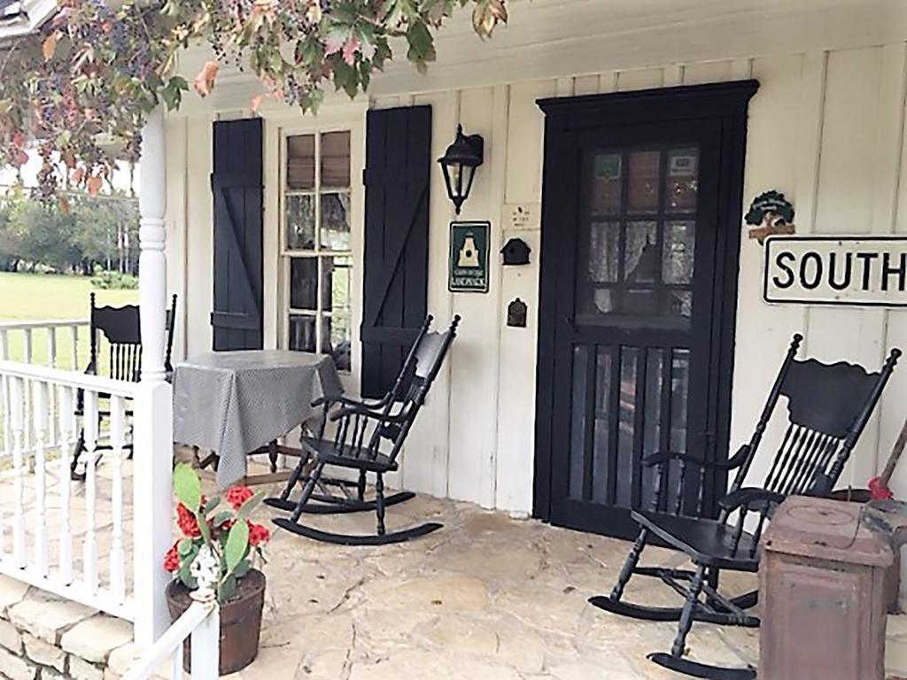 Inn Country Woods Glen Rose